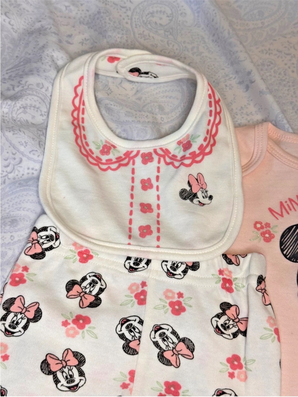 Disney Baby Minnie Mouse 3 piece infant set - Picture 3 of 5